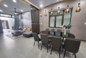 Căn Biệt Thự Mặt Tiền Đường Rộng,  View Biển, Thiết Kế Hiện Đại, Tiện Ích Đầy Đủ