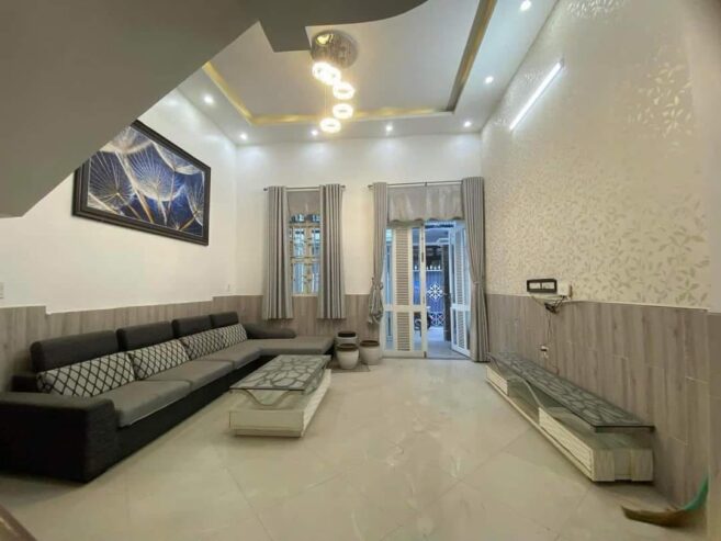 Nhà 3 Tầng Tại Lý Tự Trọng, Hải Châu – Nội Thất Đầy Đủ, Thích Hợp Cho Mọi Nhu Cầu