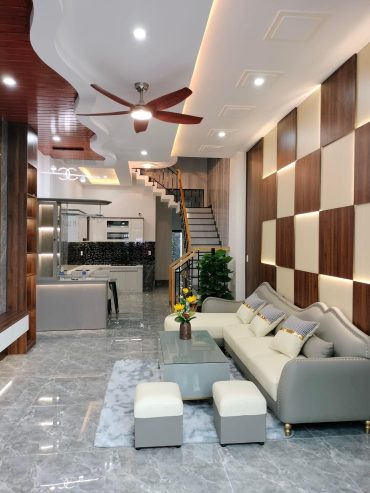 Bán Nhà Mặt Tiền Tô Hiệu, 3 Tầng Mới Đẹp, Kinh Doanh Sầm Uất